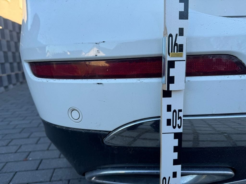Heck-Vermessung am Mercedes — Grundlage für Reparaturkosten und Restwert