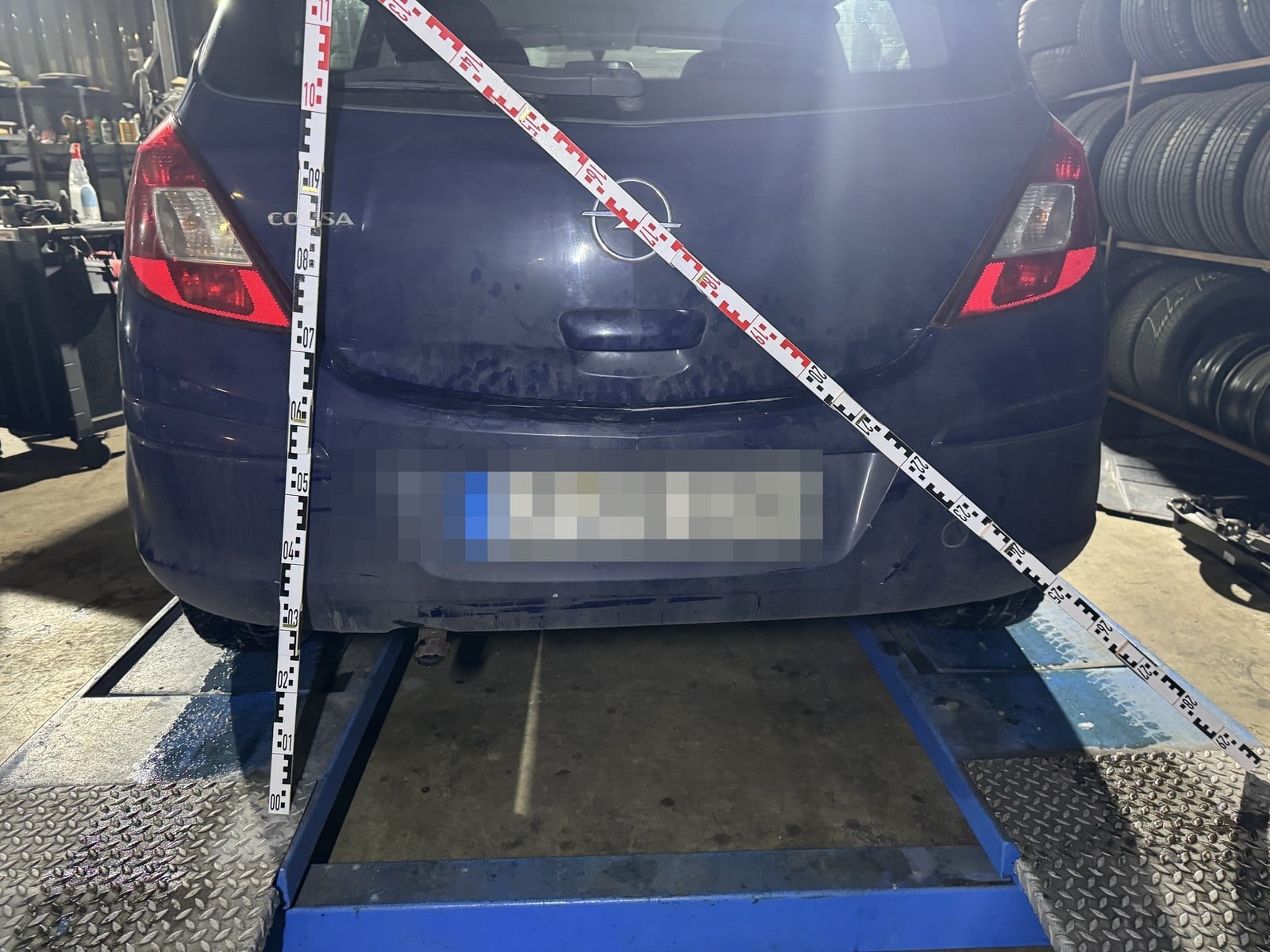 Hebebühnen-Untersuchung in Partnerwerkstatt